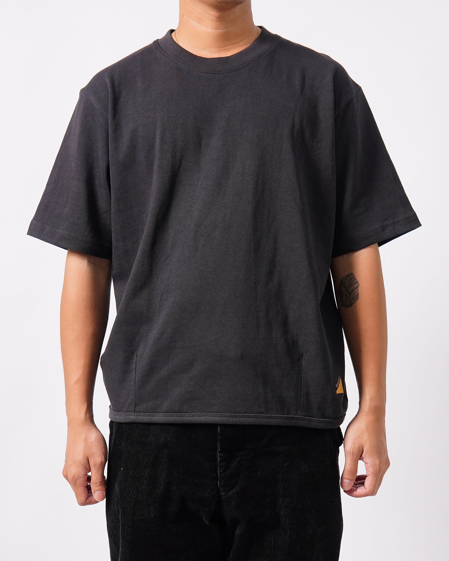 Darted Hem Shirt in Black